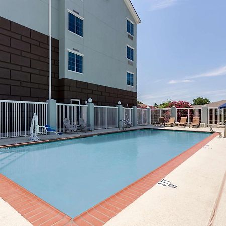 Comfort Suites New Orleans East Экстерьер фото