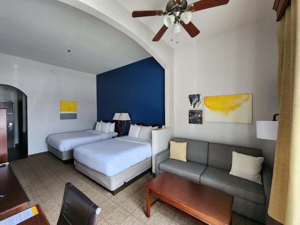 Comfort Suites New Orleans East Экстерьер фото