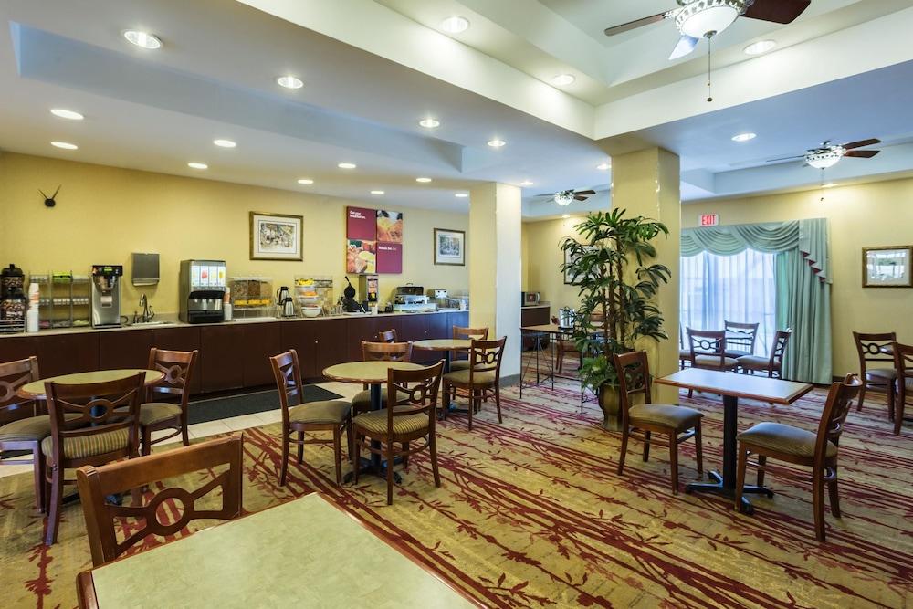 Comfort Suites New Orleans East Экстерьер фото