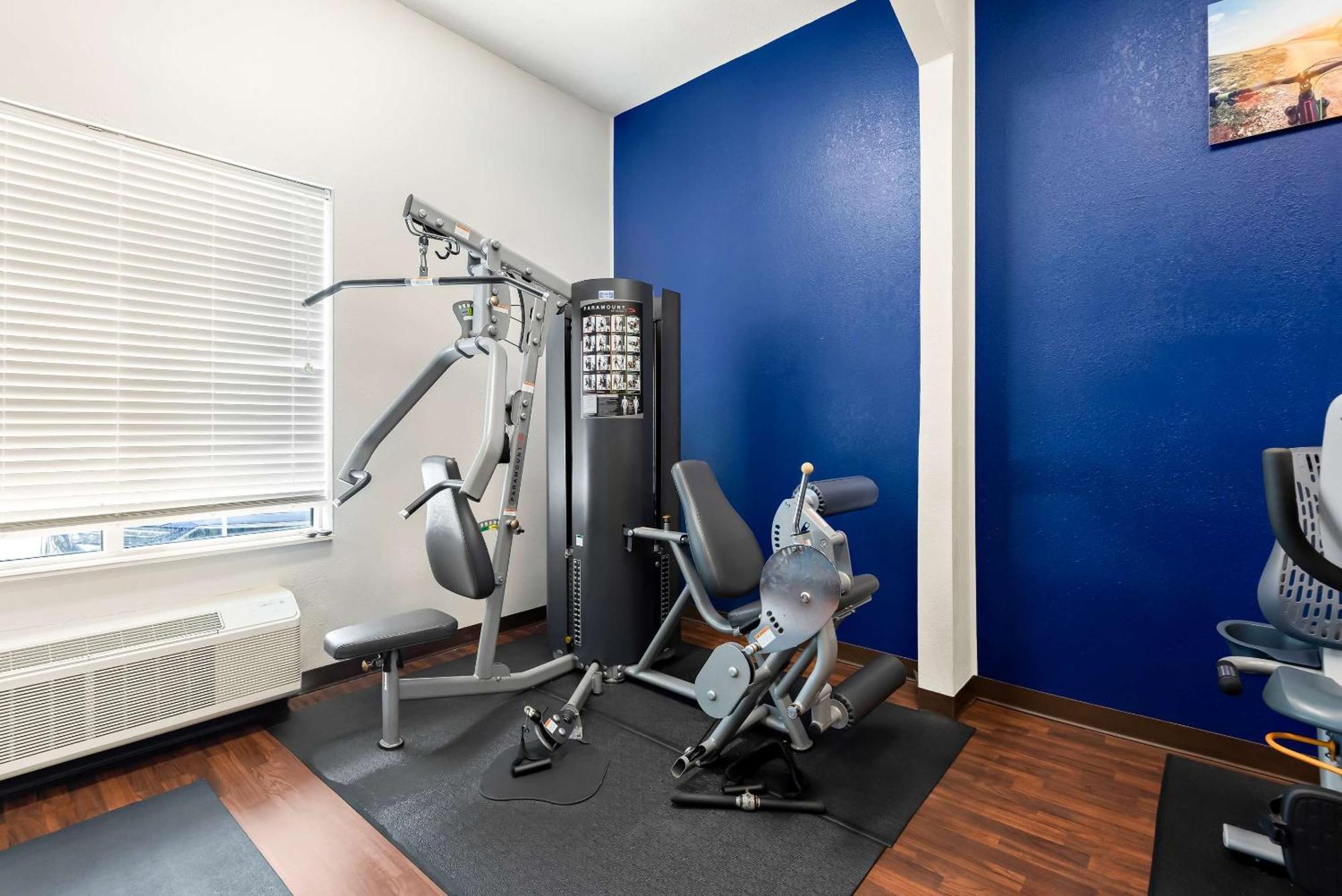 Comfort Suites New Orleans East Экстерьер фото
