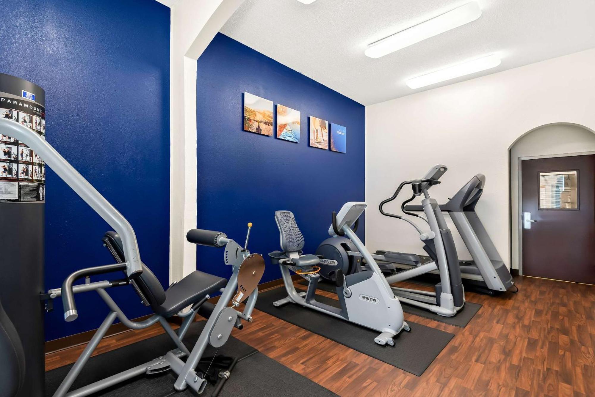Comfort Suites New Orleans East Экстерьер фото